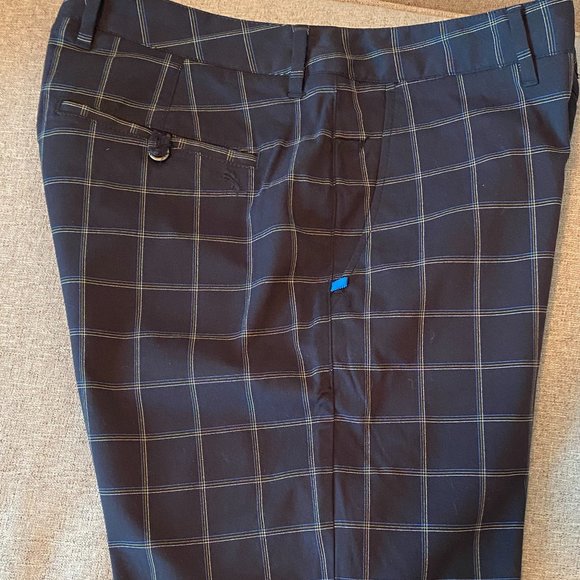 TOMMY BAHAMA MATCH PLAY BLACK PLAID SHORTS - SIZE 32 - - Picture 2 of 5